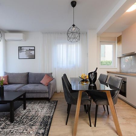 M&La Apartman Zára Kültér fotó